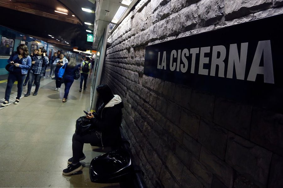 Estación La Cisterna del Metro de Santiago.
