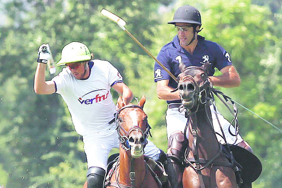 Santiago 17/12/2016JUEGO POLO SEMIFINAL VERFRUT - PEUGEOTMario T