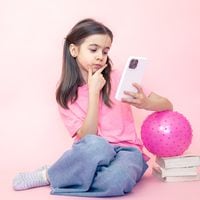 ¿Cuál es la edad apropiada para que las niñas y niños puedan usar redes sociales?