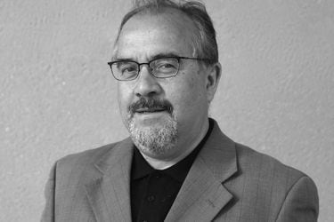 Escritor Ramón Díaz Eterovic es postulado al Premio Nacional de Literatura