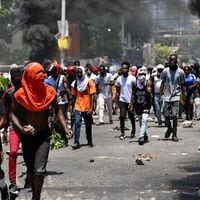 El contingente policial de Kenia que ayudará a combatir la violencia de las pandillas en Haití