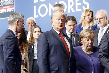 NATO-Alliance-leaders-leave-the-stage-after-family-photo-during-the-annual-NATO--heads-of-government-(47464318)