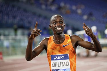 Jacob Kiplimo bate récord mundial de medio maratón en Lisboa