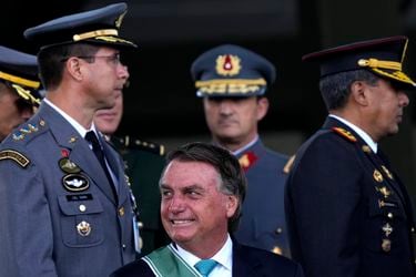 El escándalo de las joyas de Bolsonaro que enoja a las Fuerzas Armadas en Brasil