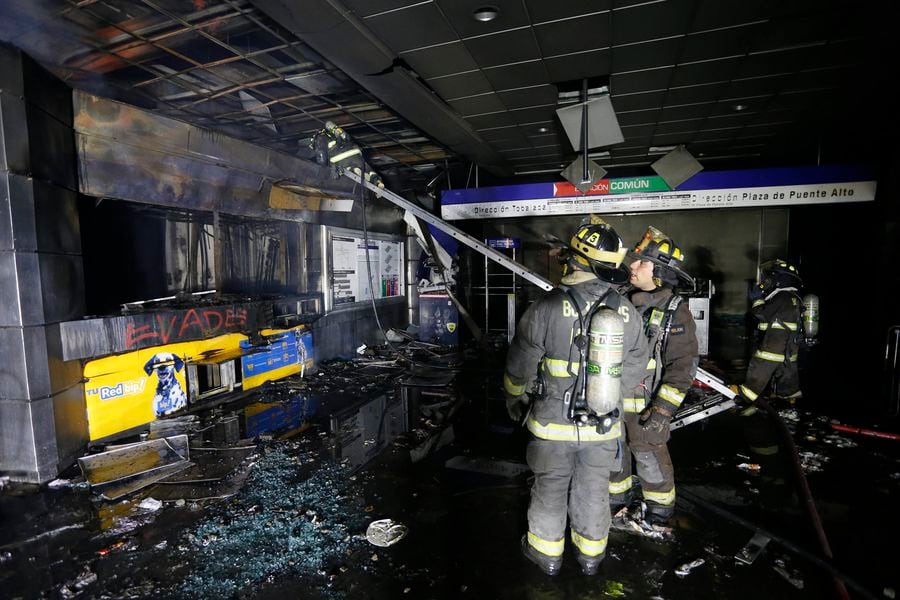 Daños en el metro Macul