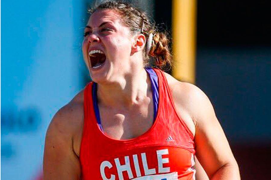 Natalia Duco encuentra defensa La Tercera