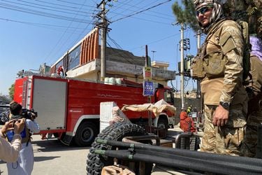 Ataque suicida en escuela de capital de Afganistán deja al menos 19 muertos