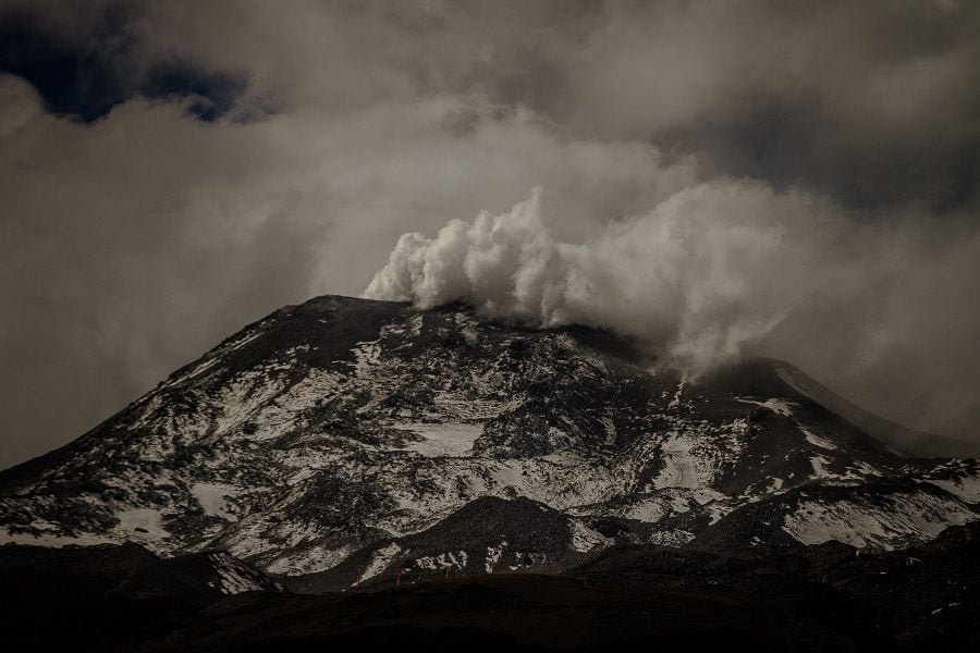 Lea también en Qué Pasa: Sismo y columna eruptiva: ¿Qué tan probable es que el volcán Nevados de Chillán haga erupción?