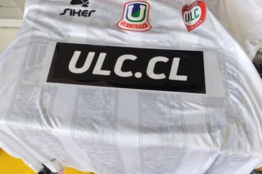 La camiseta de Unión La Calera para enfrentar a Audax.