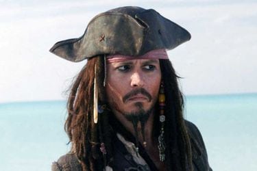 Ex directivo de Disney dice que Johnny Depp podría volver a Piratas del Caribe