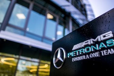 Mercedes y Petronas renuevan: harán el combustible de la F1 de 2026