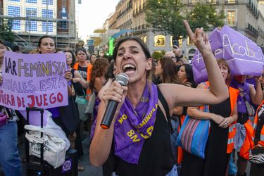 En España, un beso no deseado impulsa una ola feminista