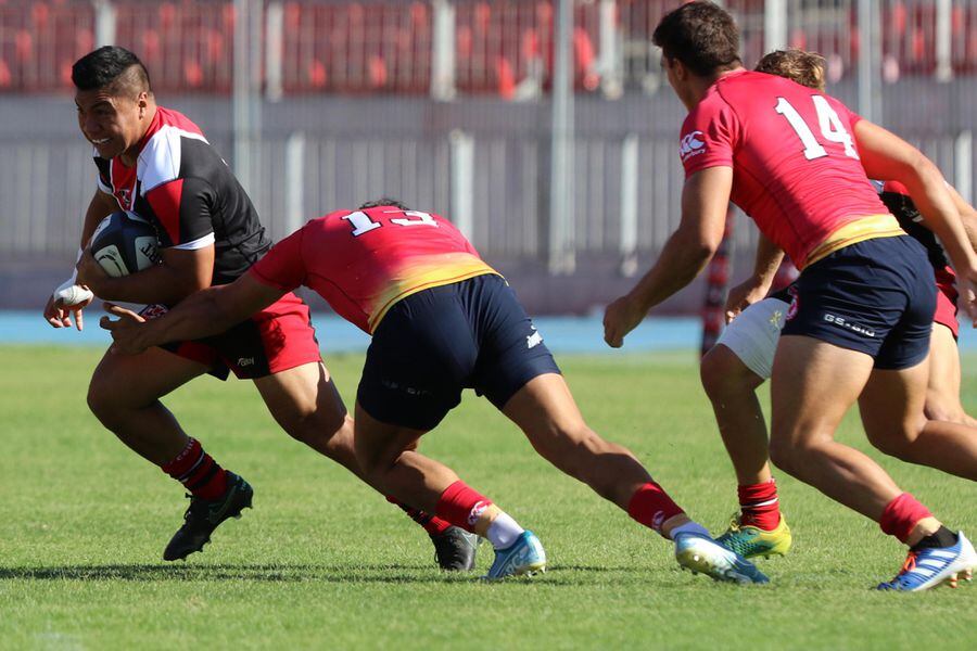 El capit n de Selknam mira hacia adelante Tenemos equipo para