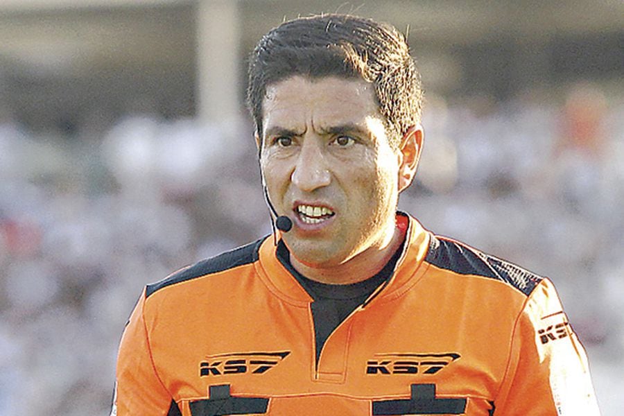 Colo Colo no quiere a Eduardo Gamboa La Tercera