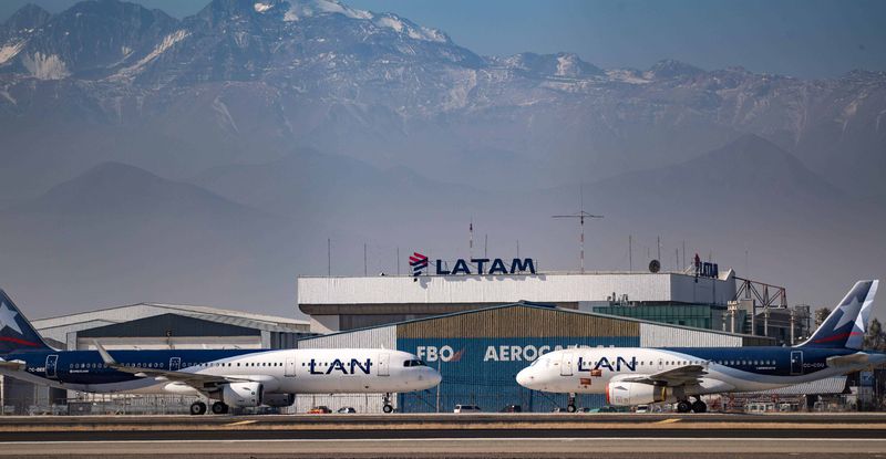 Acciones de Latam Airlines reaccionaron con pérdidas tras anuncio de venta de participación de familia Cueto