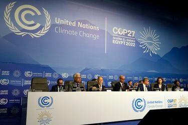 La COP27 comienza en Egipto con un acuerdo para abrir la negociación de compensaciones por daños climáticos