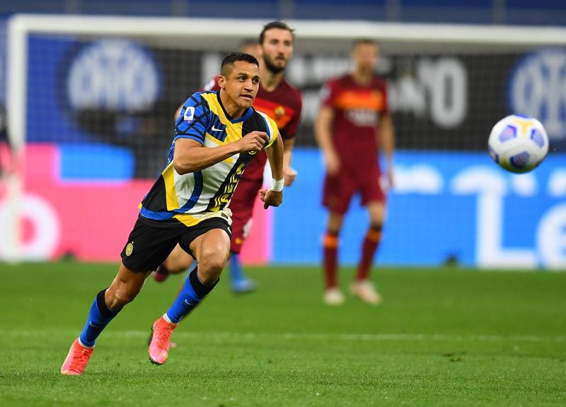 Alexis Sánchez se lesionó en el partido entre el Inter y la Roma por la Serie A.