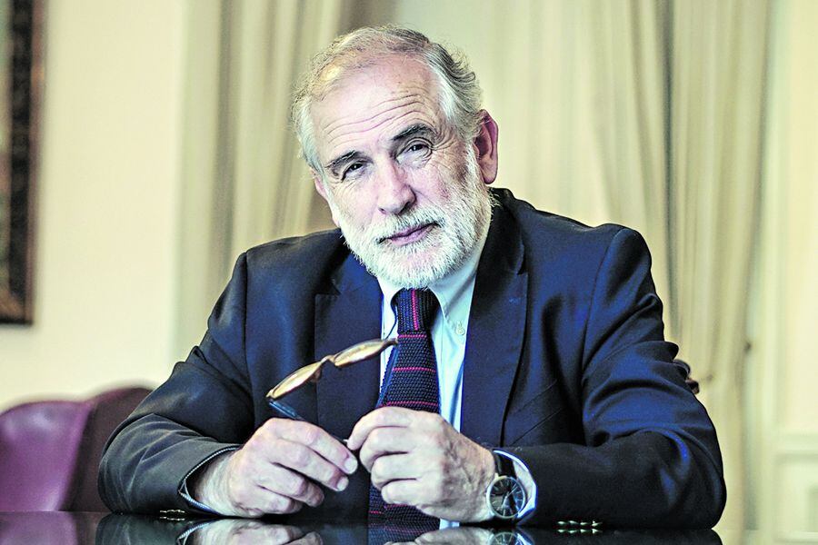 09/11/2018 PRESIDENTE DEL SENADO, CARLOS MONTES Foto: Mario Téllez / La Tercera CARLOS MONTES CISTERNAS - SENADOR - PARTIDO SOCIALISTA - PS - RETRATO - POLITICA