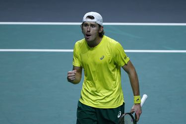 Alex De Miñaur asegura la clasificación de Australia a las semifinales de Copa Davis