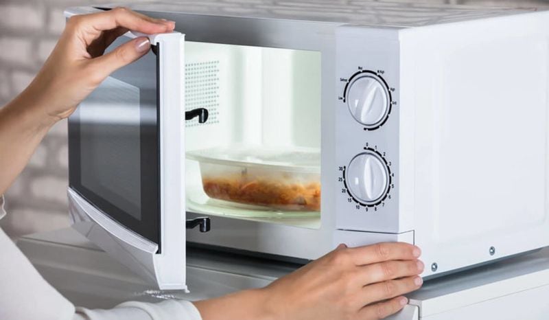 Tapa grande para microondas, mejora la cocción de alimentos.