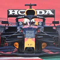 Verstappen es poleman en la casa de Red Bull y sigue crecido en su lucha ante Hamilton