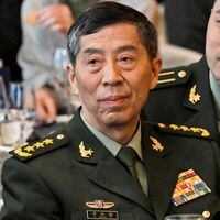 China destituye a su ministro de Defensa en segunda reestructuración del liderazgo del país en tres meses