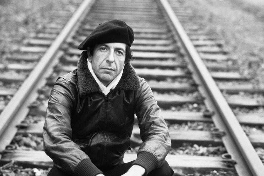 Leonard-Cohen-Frankfurt-bw-1976-billboard-1548