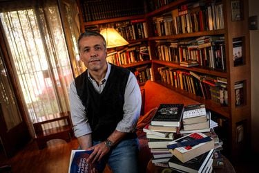 Columna de Óscar Landerretche: “Desarrollismo en vez de clientelismo”