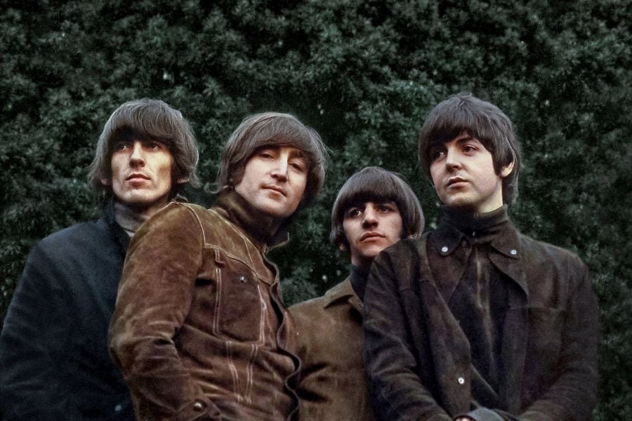 Infidelidad, comedias y porros: los Beatles y la creación del legendario  Rubber Soul - La Tercera