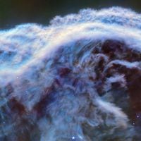 Telescopio James Webb captura detalles nunca antes vistos de nebulosa a 1.300 años luz de la Tierra