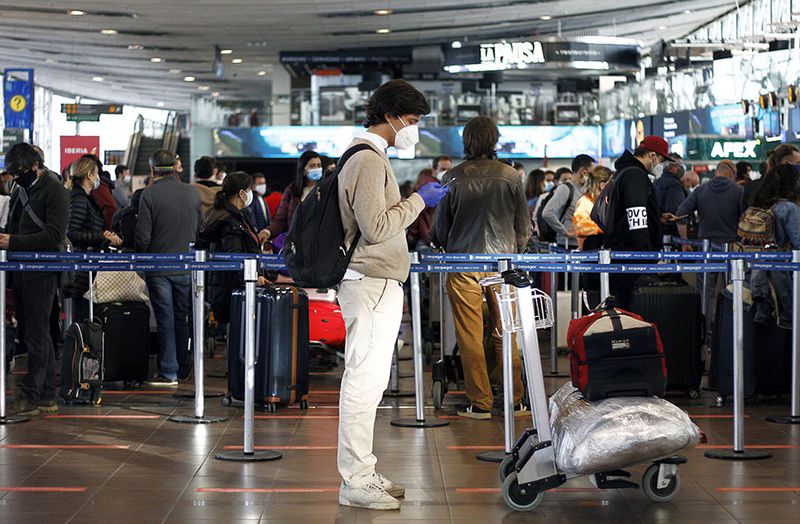 Aeropuerto de Santiago durante pandemia por Covid 19