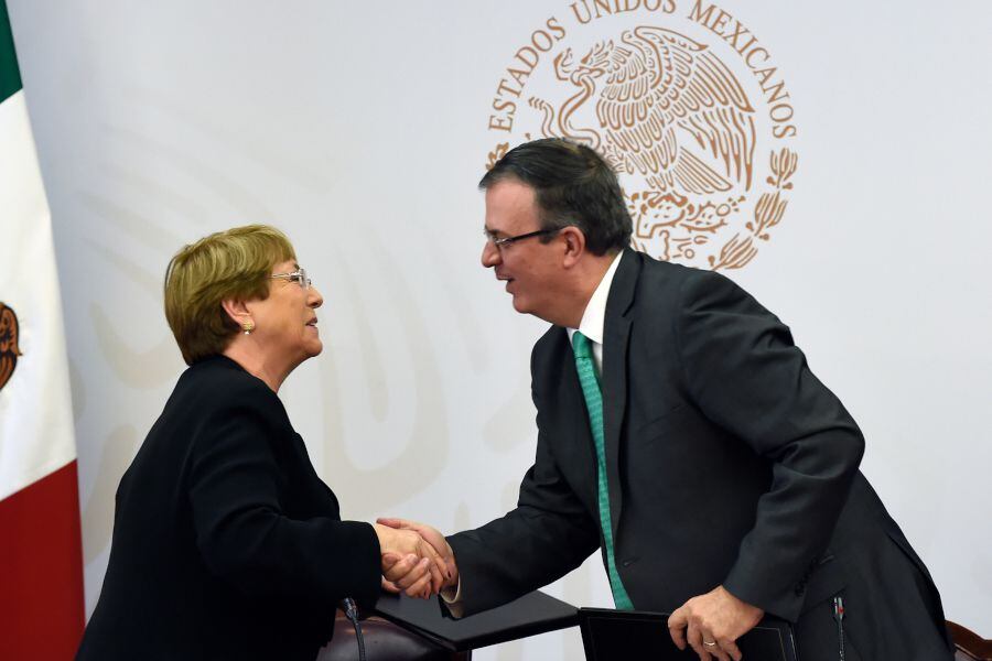 Bachelet y canciller de México