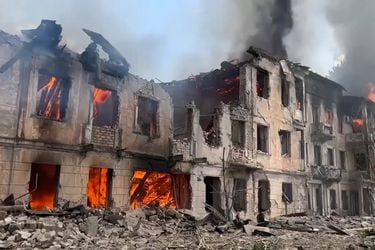 Rusia bombardeó una clínica ucraniana dejando al menos dos muertos y 23 heridos