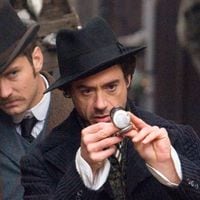 Sherlock Holmes 3 no se concretó debido a la pandemia, pero Dexter Fletcher cree que todavía podría realizarse 