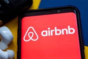 Acciones de Airbnb se desploman después de que las reservas no cumplieron con las estimaciones de los analistas 