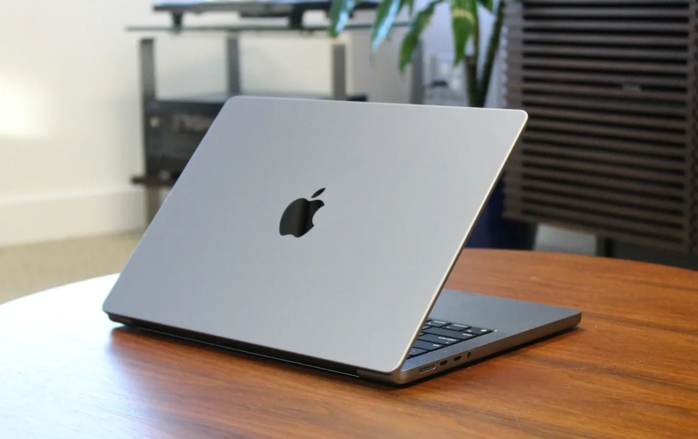MacBook Pro M2 Pro reseña, review, características y precio La Tercera