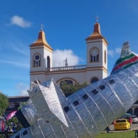 Polémica en Colombia por figura navideña que “homenajeaba” el accidente aéreo del Chapecoense