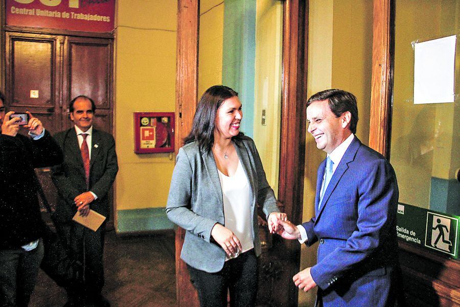 Presidente de la CPC se reúne con presidenta de la CUT