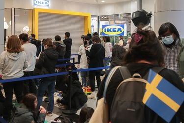 Ikea y el furor por las compras: ¿Qué le pasa a nuestro cerebro para hacer una fila así?