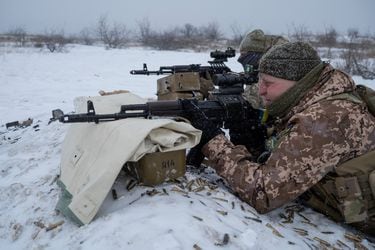 Escasez de tanques y conscriptos sin experiencia: la nueva ofensiva rusa en Ucrania