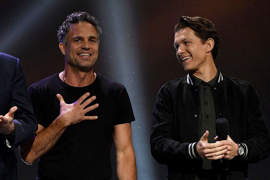 KEVIN FEIGE (PRESIDENT OF MARVEL STUDIOS), MARK RUFFALO, TOM HOLLAND