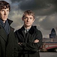 Al co-creador de la serie de Sherlock le gustaría una llevar la producción a la pantalla grande