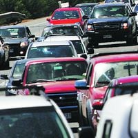 Cerca de 120 mil vehículos han salido este viernes de la RM: no hay registro de accidentes fatales