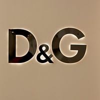 Dolce&Gabbana rechaza ofertas y establece un fideicomiso diario