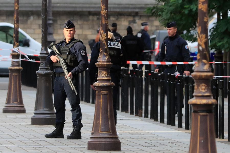 Policía de París (1)