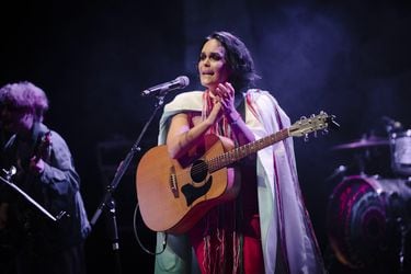 Camila Moreno lleva su gira “Almismotiempo” por Chile
