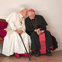 Los dos papas: la Iglesia como una enorme agencia de publicidad