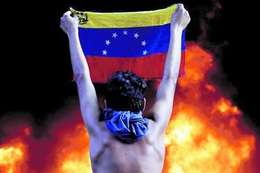 Fiscal argentino inicia investigación por crímenes de lesa humanidad en Venezuela