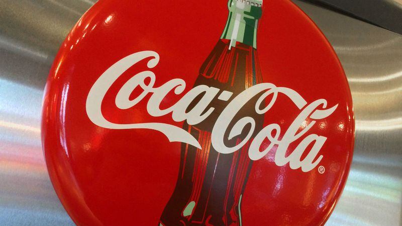 Ventas de Coca-Cola aumentaron 3% impulsadas por bebidas sin azúcar - La  Tercera