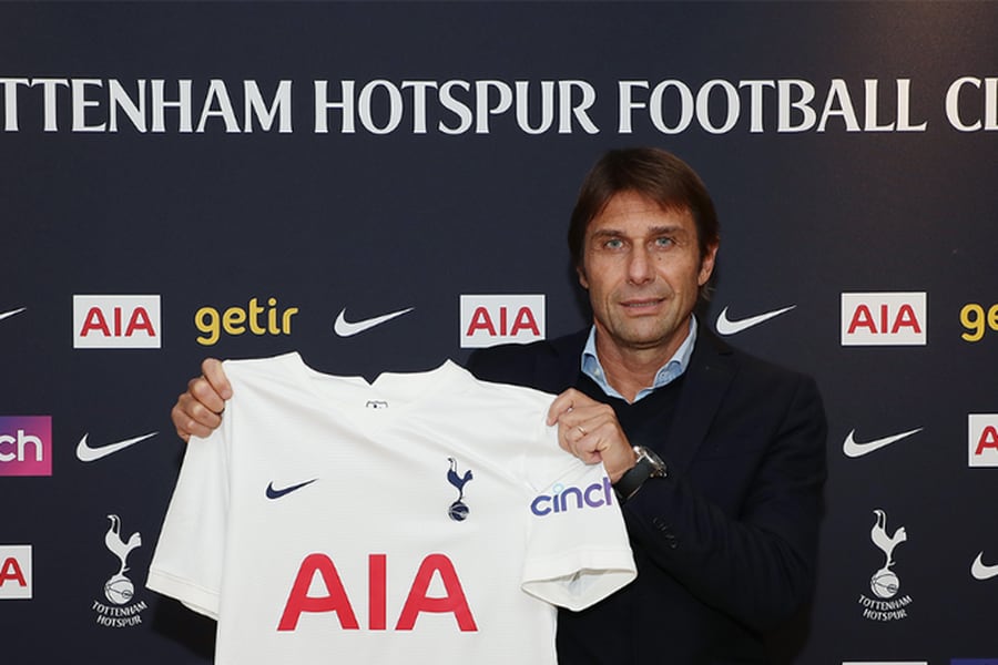 Antonio Conte fue presentado como el nuevo técnico del Tottenham.